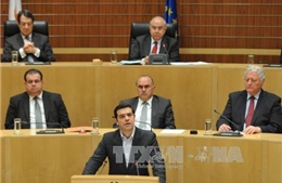 Hy Lạp vẫn an toàn dù ECB ngăn cản vay nợ